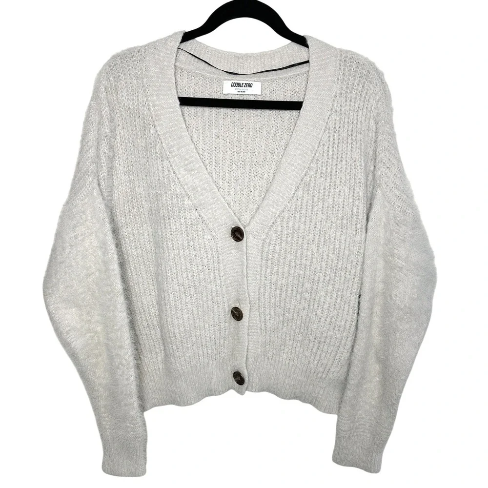 Double‎ Zero Women's Oversized Fuzzy Cardigan Size M Gray Button Front Cozy Knit